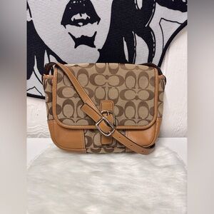 Coach Hadley Signature Field Crossbody bag